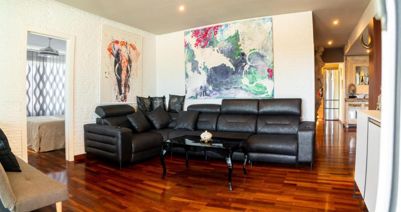 Luxury Apartamento En Rio Real Marbella Bagian luar foto
