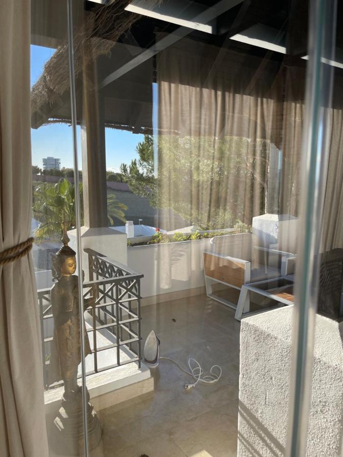 Luxury Apartamento En Rio Real Marbella Bagian luar foto