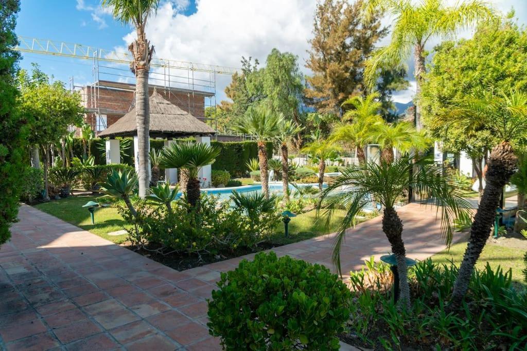 Luxury Apartamento En Rio Real Marbella Bagian luar foto