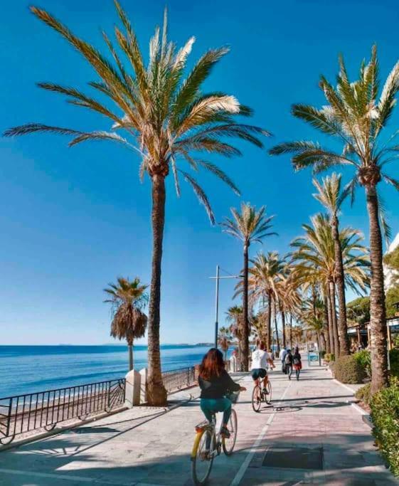 Luxury Apartamento En Rio Real Marbella Bagian luar foto