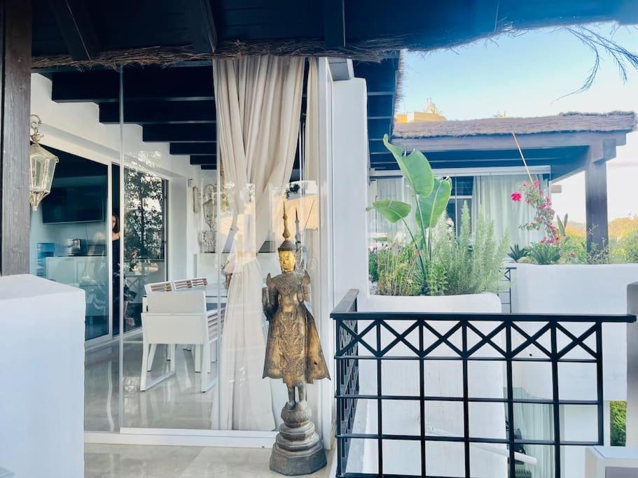 Luxury Apartamento En Rio Real Marbella Bagian luar foto