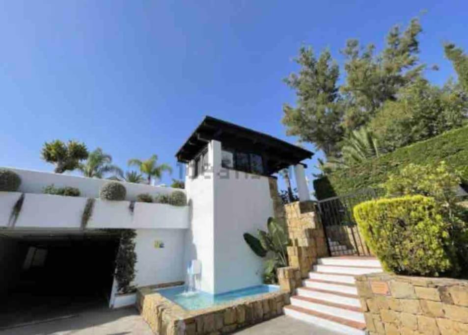 Luxury Apartamento En Rio Real Marbella Bagian luar foto