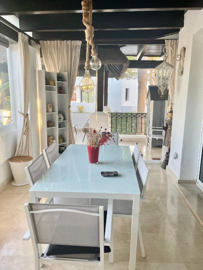 Luxury Apartamento En Rio Real Marbella Bagian luar foto
